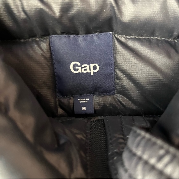 Gap down puffer vest - Picture 8 of 9